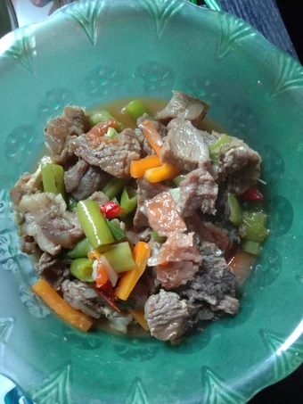 Langkah Mudah untuk Menyiapkan Resep Asem-asem daging sapi, wortel buncis Anti Ribet, Enak Banget