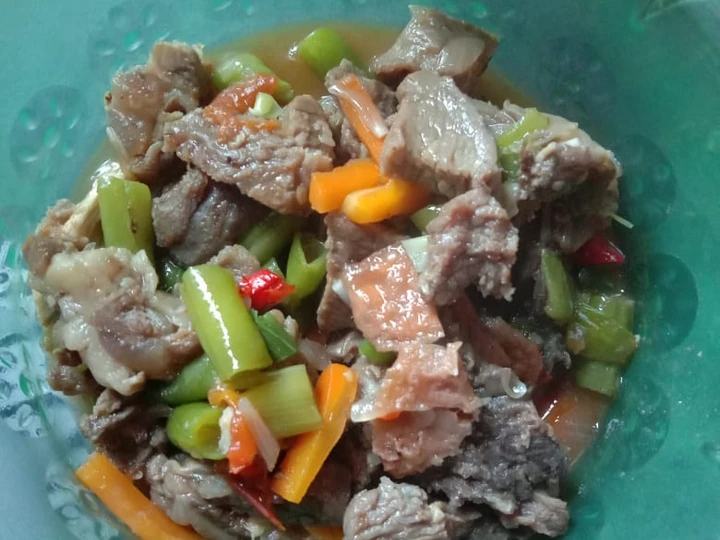 Langkah Mudah untuk Menyiapkan Resep Asem-asem daging sapi, wortel buncis Anti Ribet, Enak Banget