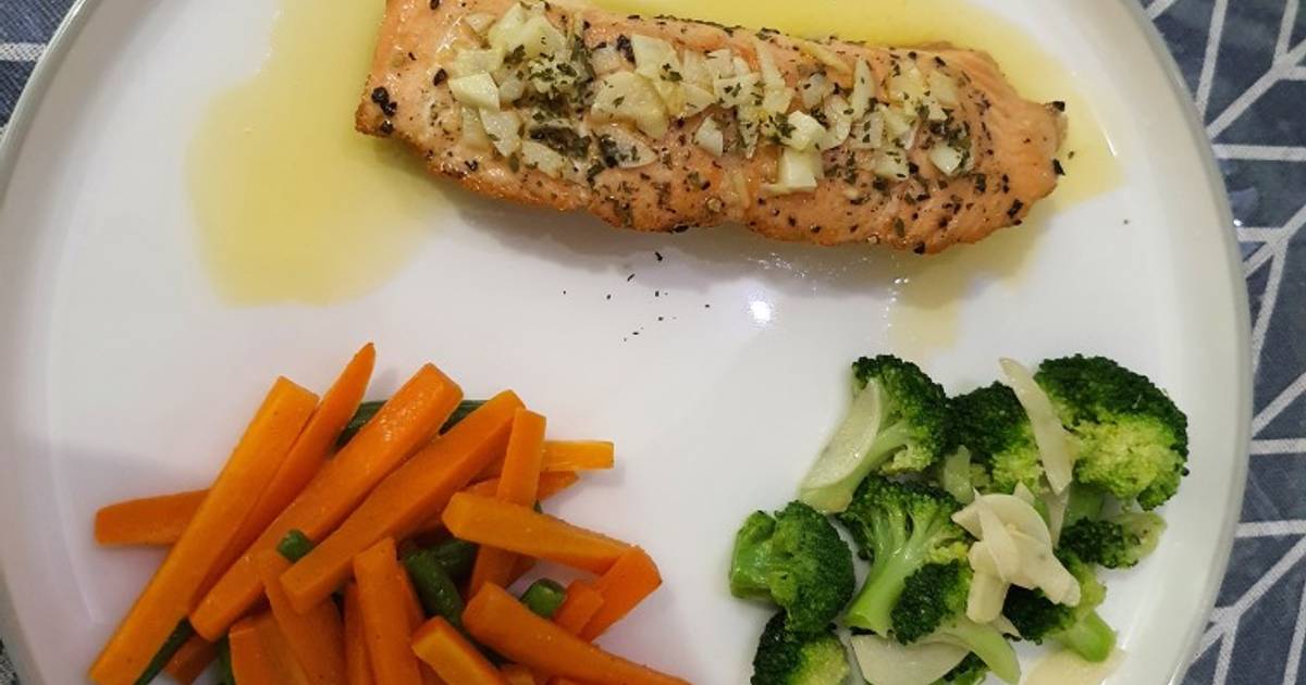 Resep Salmon Steak With Lemon Sauce Oleh Juans Kitchen Cookpad