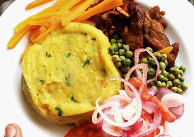 Recipe of Eric Ripert Mashed potatoes served with peas and meat