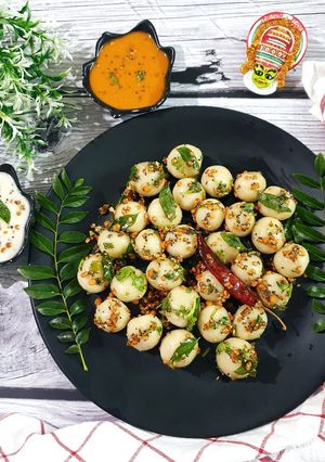 A picture of Goli Idli.
