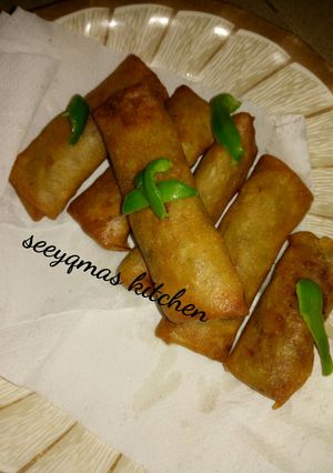 A picture of Spring rolls.