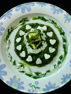 પાલક પનીર (Palak Paneer Recipe In Gujarati) રેસીપી મુખ્ય ફોટો