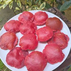 A picture of Beetroot puri.