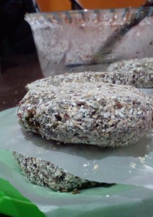 Una foto de Hamburguesas de Lentejas con espinaca y queso🤤