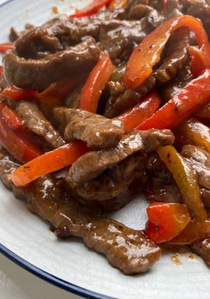 Foto resep Stir fry beef with paprika (oriental style) simpel, lbh mudah dr yg kita bayangkan!