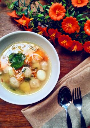Foto resep Quail Eggs Soup / Sup Telur Puyuh