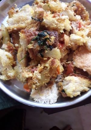 ब्रेड पुलाव (bread pulao recipe in Hindi) रेसिपी मुख्य फोटो