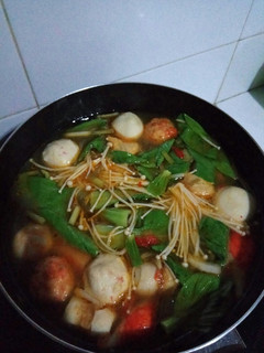 Foto resep Bakso ikan kuah tomyam