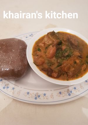 A picture of Ogbono soup and Amala.