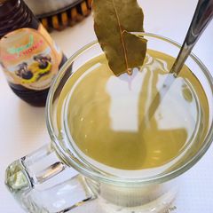 A picture of Bay leaf Tea.