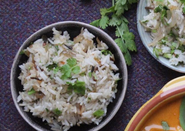 Step-by-Step Guide to Make Speedy Fried shallot and coriander rice