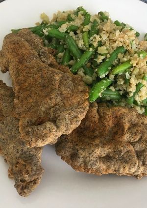 Omlós, bundás csirkemell (ketogén) recept fotója