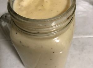 Una foto de Salsa Mornay