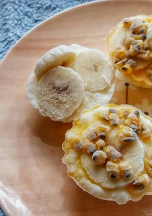 A picture of Banana and Passion Fruit Frozen Yoghurt Cups.