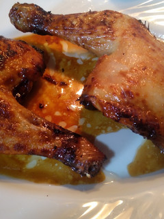 Una foto de Muslos de pollo a la miel y salsa Ponzu en freidora COSORI 5,5L
