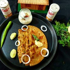A picture of Gobhi Paratha.