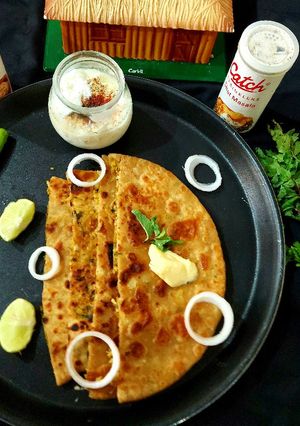 A picture of Gobhi Paratha.