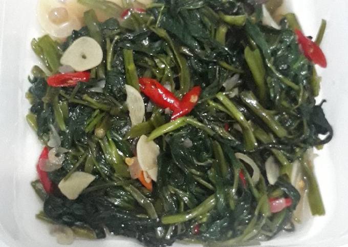 Resep Tumis Kangkung Saus Tiram Oleh Nita Shintia Cookpad