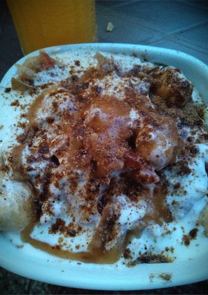 A picture of Traditional Dahi Baray.