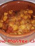 Chicchi di Patate con Pesto di Noci nel Tegame di Terracotta