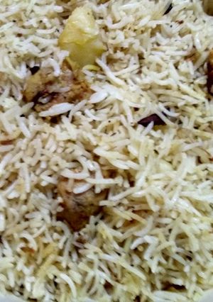 A picture of Chicken tawa pulav.