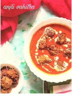 जैन दूधी कोफ्ते की सब्जी (Jain dudhi kofte ki sabji recipe in Hindi) रेसिपी मुख्य फोटो