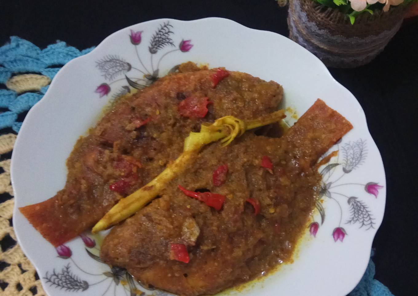 Pesmol Ikan Nila