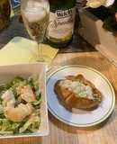 Croissant grilled lobster clamp(bánh mì kẹp tôm hùm nướng)