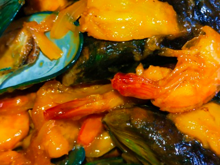 Resep Seefood saus padang (kerang udang nanas) yang Enak Banget