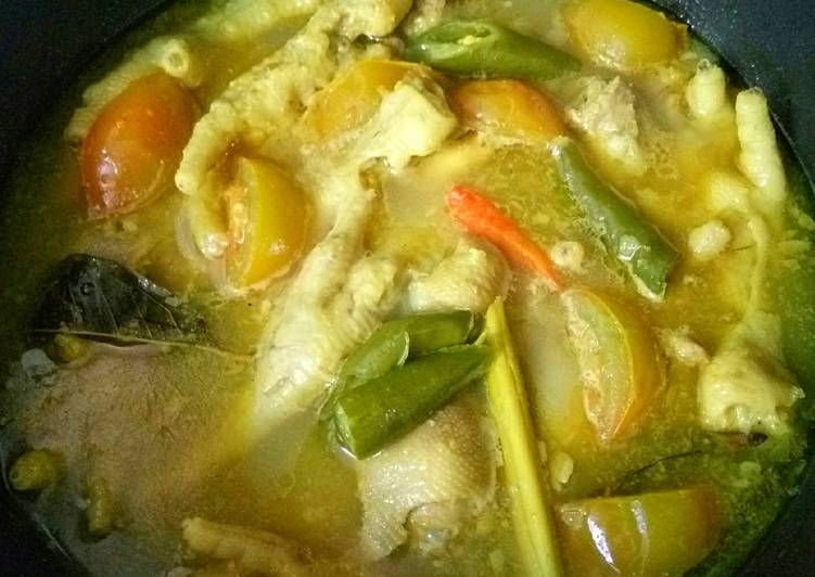 Gangan Asam Ceker & Kepala Ayam