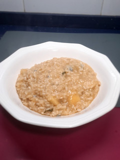 Una foto de Risotto de pera y queso gorgonzola