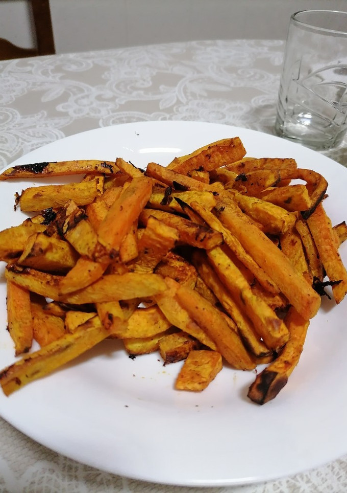 Una foto de Batatas "fritas" en airfryer