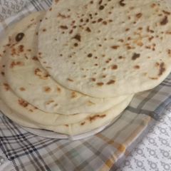 A picture of Pita bread 🫓🫓🫓.