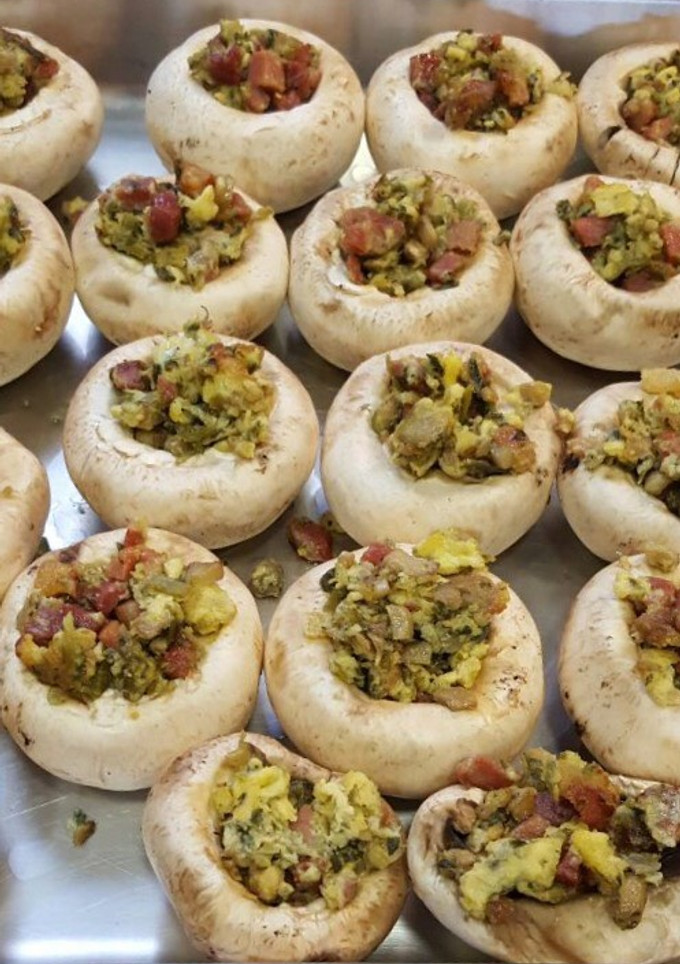 Una foto de Champiñones rellenos