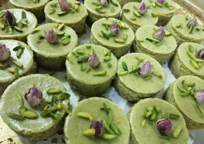 Pistachio Cheesecake