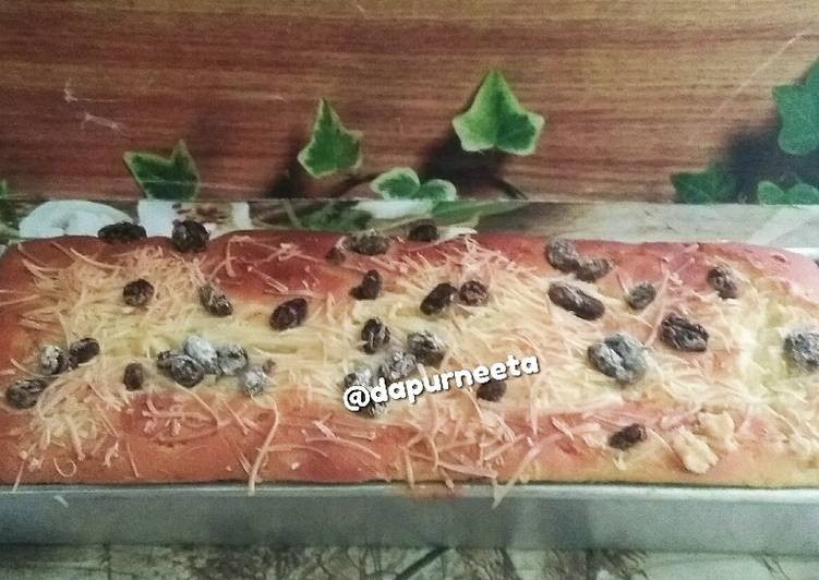 Bolu tape putih telur