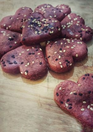 A picture of Beetroot Cookies.