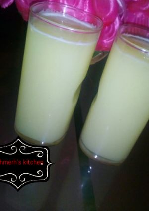 A picture of Ginger juice.