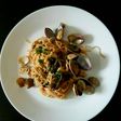 Pasta alla vongole bianca (pasta kerang)