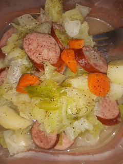 A picture of Sausage and Cabbage.