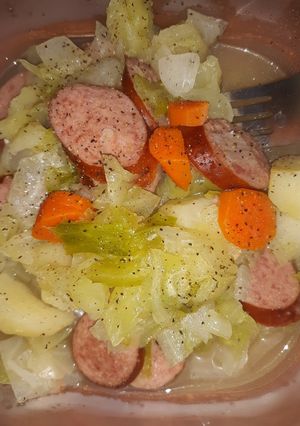 A picture of Sausage and Cabbage.