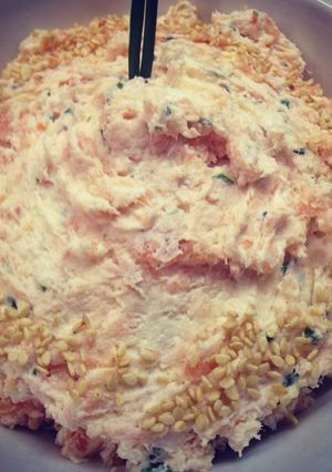 Una foto de Aperitivo: Queso Crema con Salmón