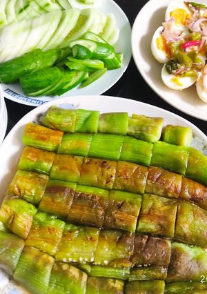 รูปของ มะเขือเผาน้ำยำไข่ต้มโบราณ