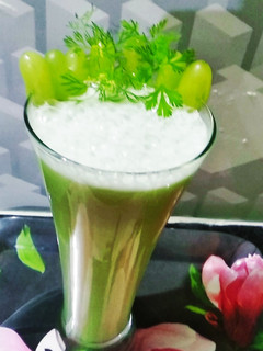 शरबत ए अंगूर (Sharbat e angoor recipe in hindi) रेसिपी मुख्य फोटो