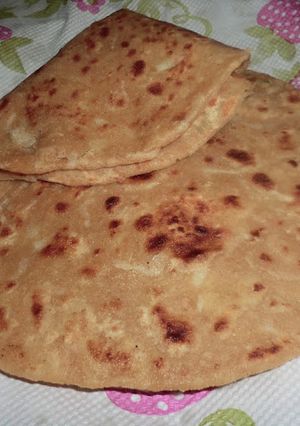 A picture of Cauliflower stem paratha.