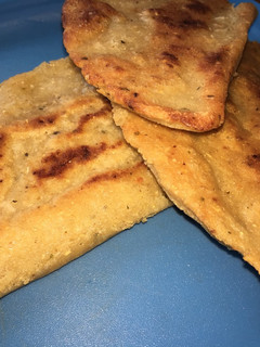 Una foto de Empanadas con queso y frijoles