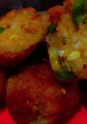 A picture of Corn cheese balls.