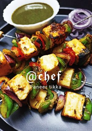 A picture of Paneer tikka on tawa.