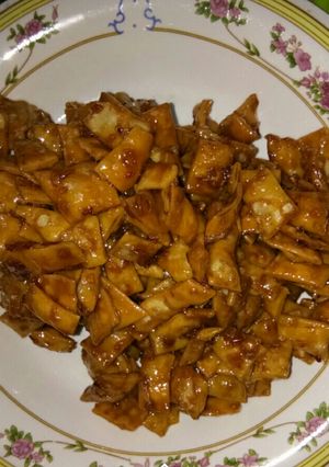 Foto resep Keripik Kulit Pangsit Pedas Asin Manis Gurih